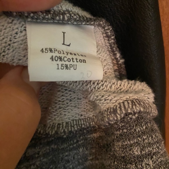 Caruso Caruso zip up hoodie leather like sleeves size L - Picture 8 of 9